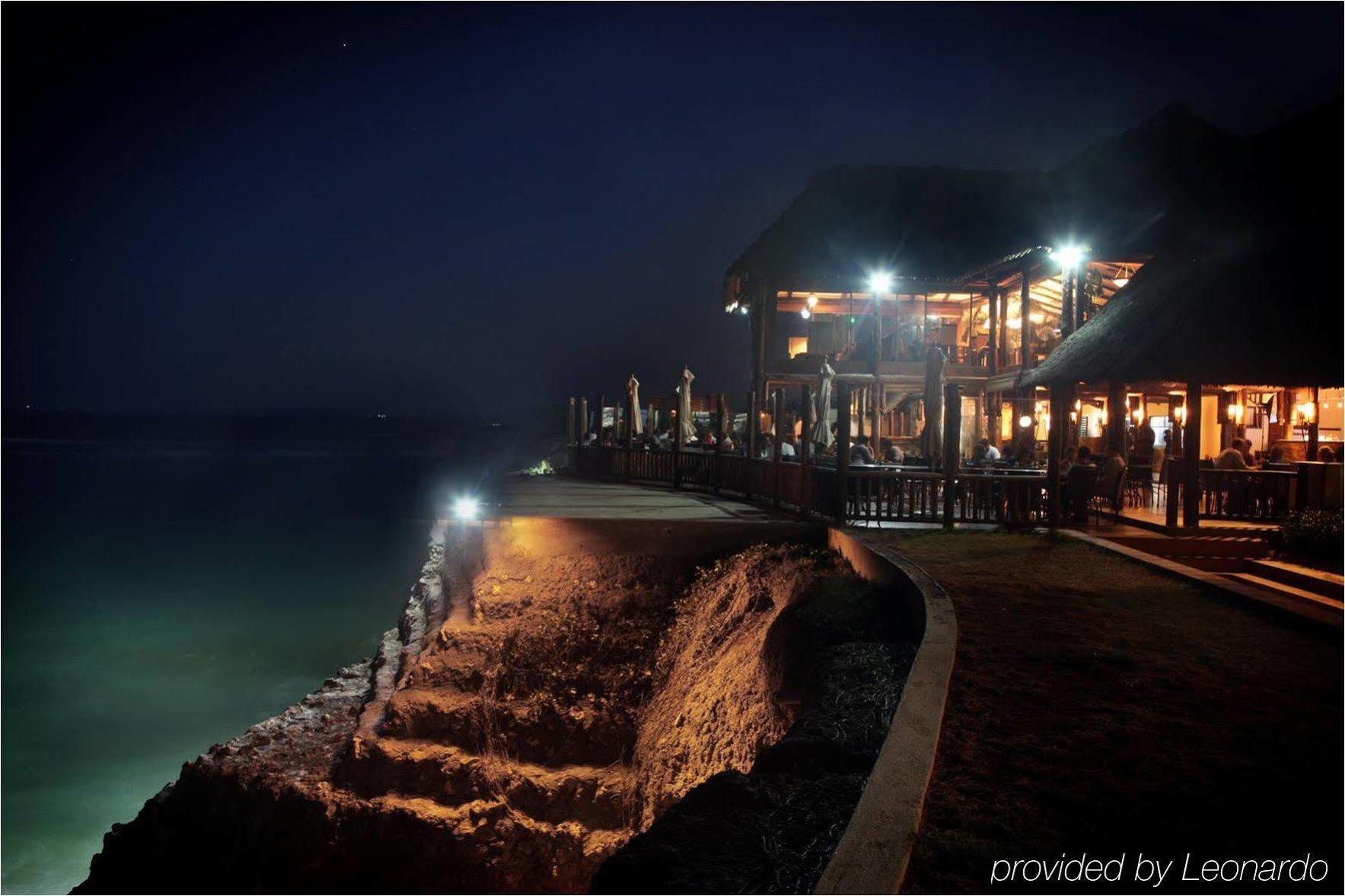 Sea Cliff Hotel 5*